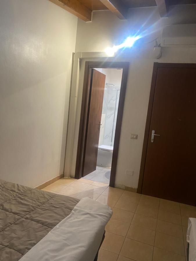 Vierpersoonskamer met Eigen Badkamer
