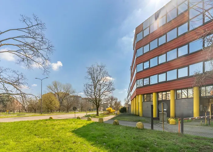 Hotel all'aeroporto: Ponale Suites Foresteria Lombarda