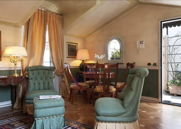 Petit Palais Hotel De Charme